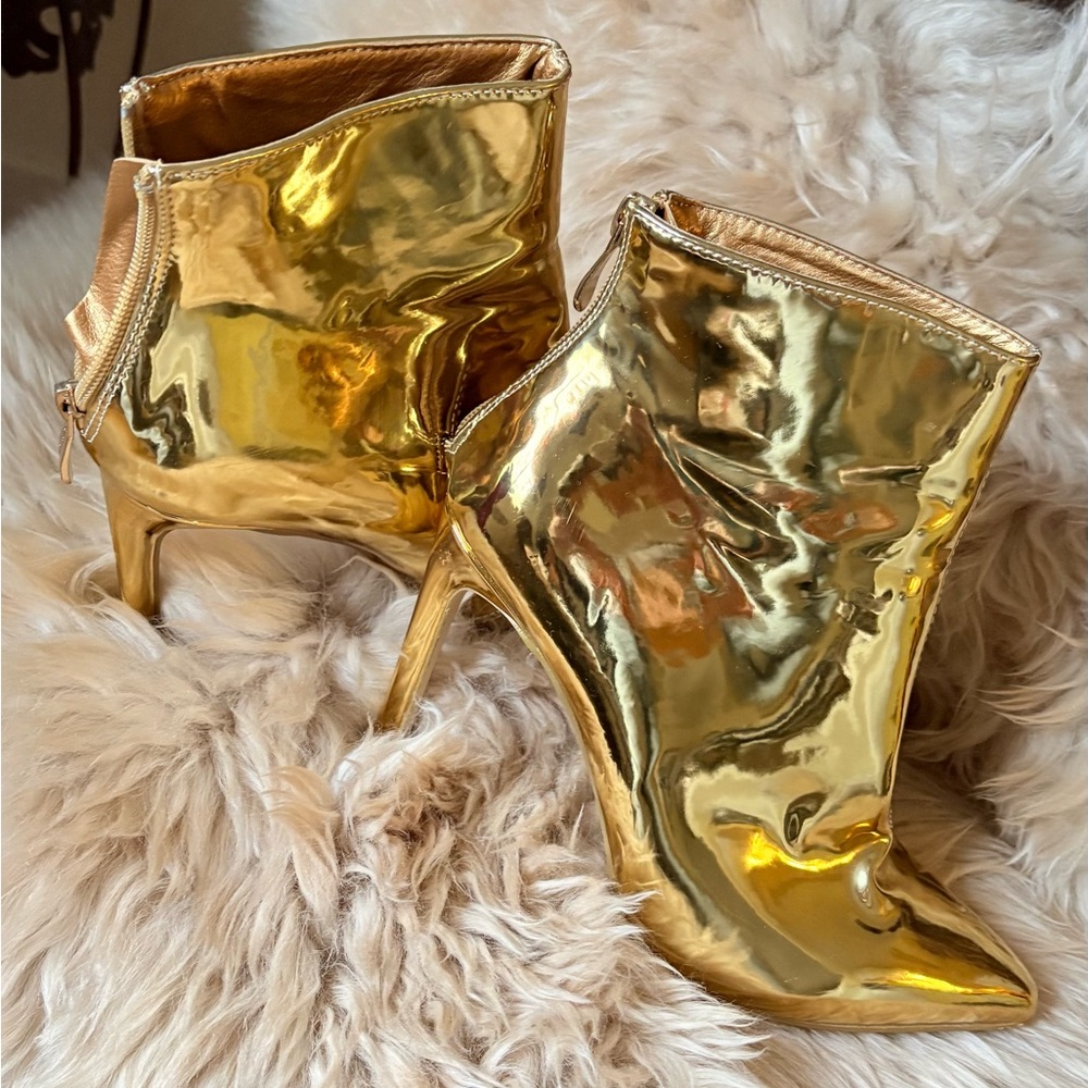 Gold Chrome Booties, size6/7 ✨🥂👑